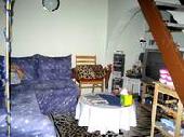 Sz�v utc�ban kisgarzon b�torozottan elad�.